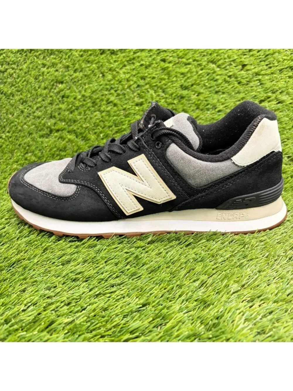 New Balance 574 Mens Size 9.5 Black Gray Athletic Running Walking Shoes Sneakers